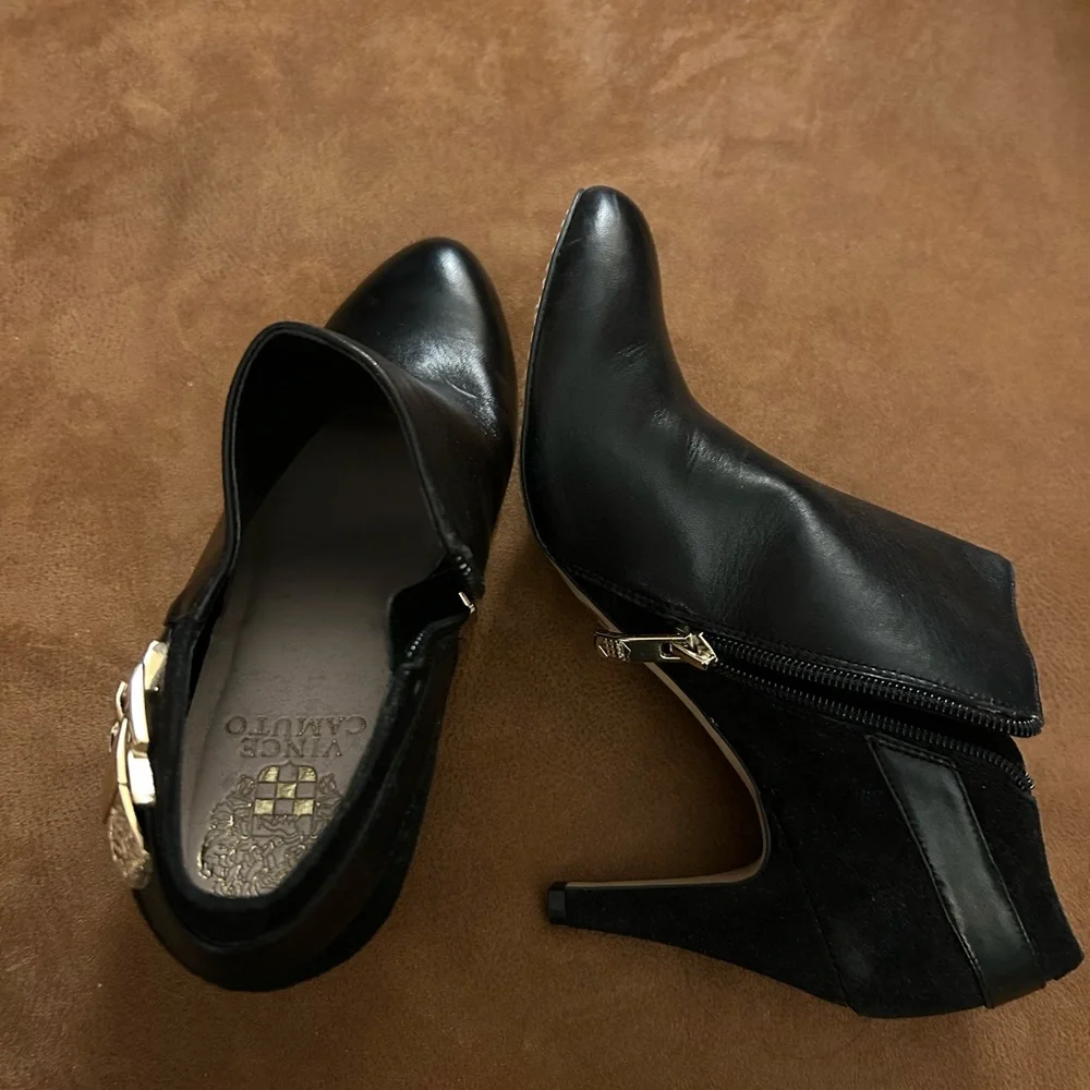 Vince Camuto Black Suede and Leather Booties - Picture 5 of 9